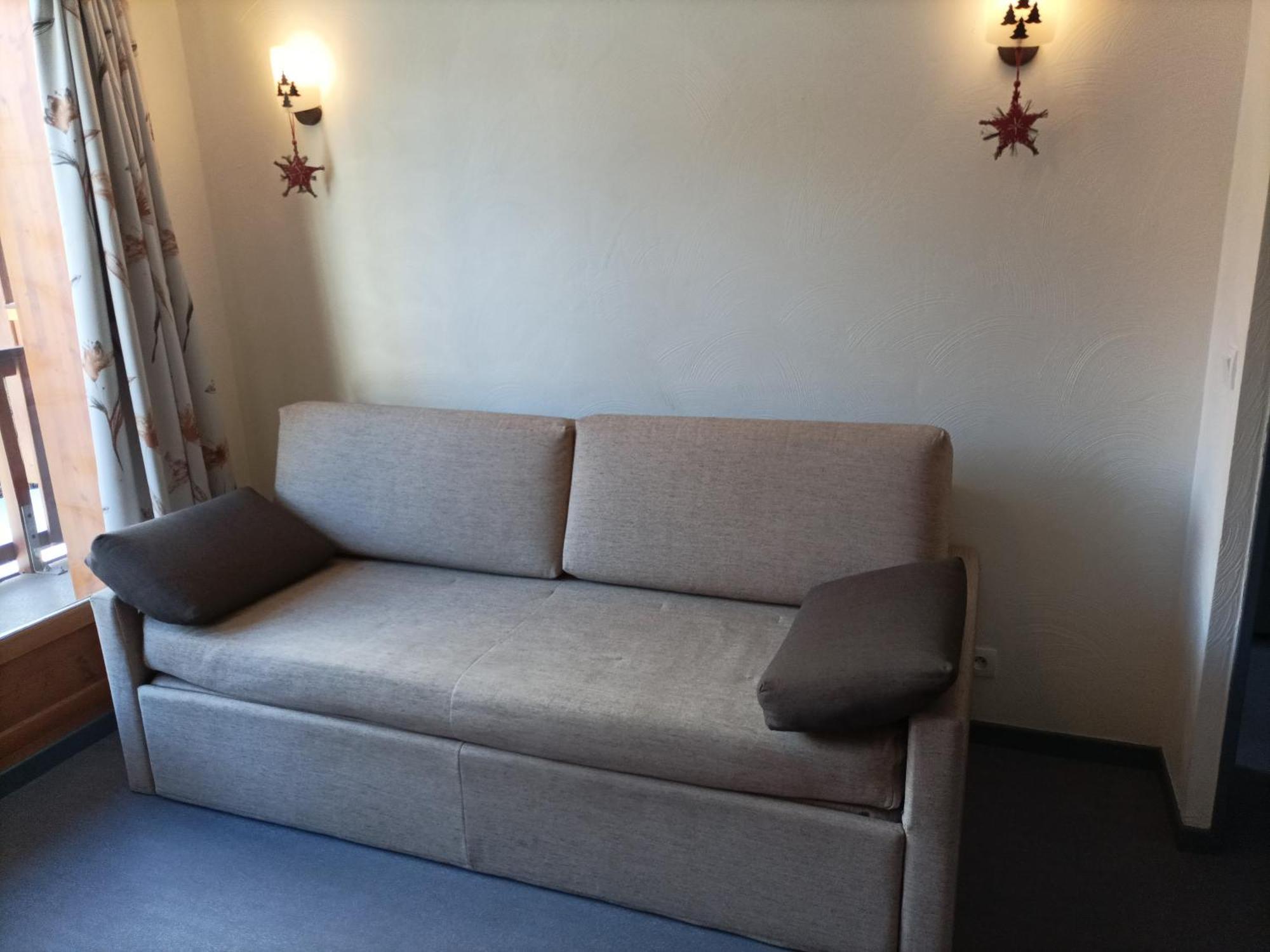 Apartamento Les Alpages 4 Etoiles - 4 Personnes - Piscine, Hammam, Sauna, Jacuzzi - Valcenis 73480 *