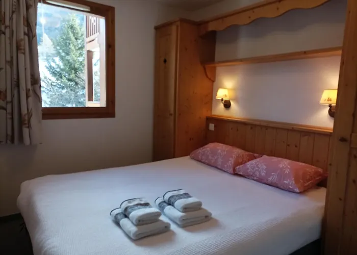 Residence Les Alpages 4 Etoiles - Appartement 4 Personnes - Piscine, Hammam, Sauna, Jacuzzi - Valcenis 73480