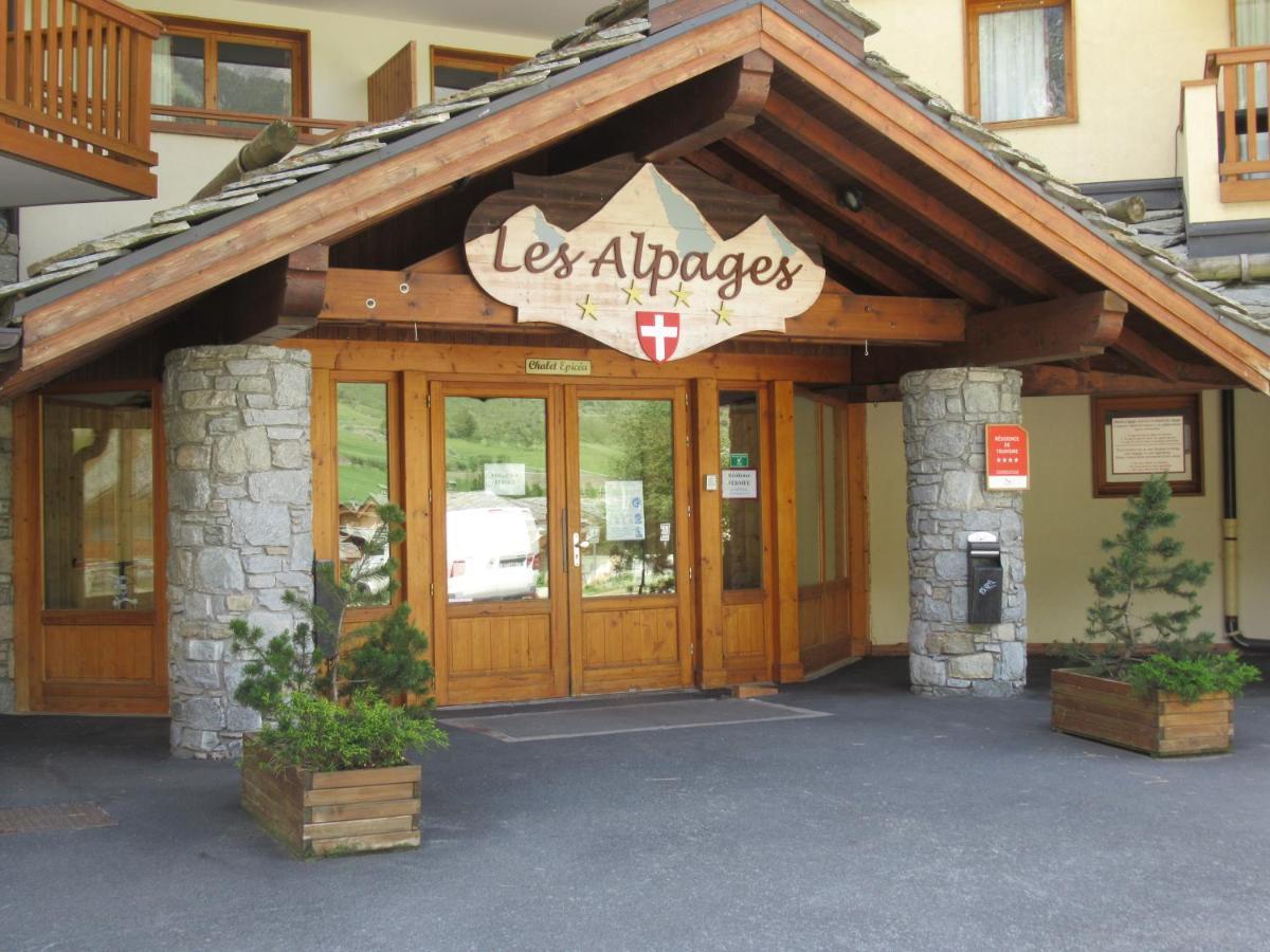 Les Alpages: Alpine Retreat With Pool & Wellness Apartment *