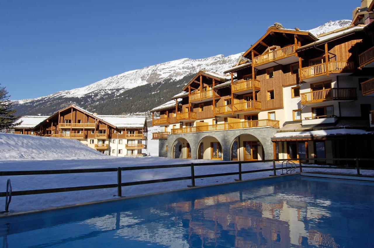 Apartment Les Alpages: Alpine Retreat With Pool & Wellness